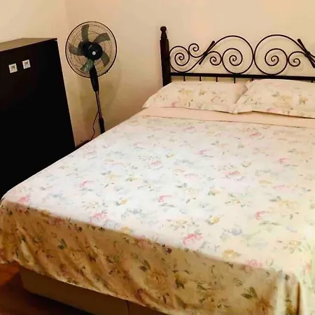 Choice Of Satisfaction In A Quality Neighborhood Διαμέρισμα *