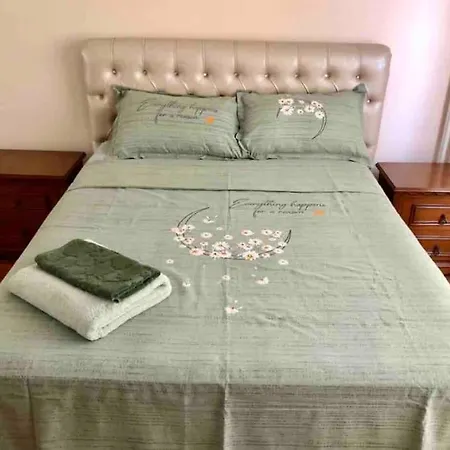 Choice Of Satisfaction In A Quality Neighborhood * Κωνσταντινούπολη
