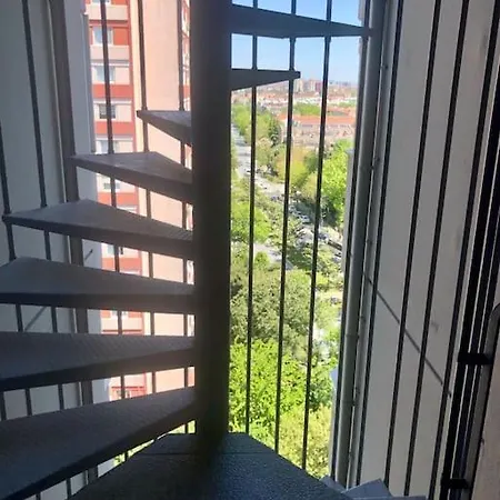 Choice Of Satisfaction In A Quality Neighborhood Διαμέρισμα *